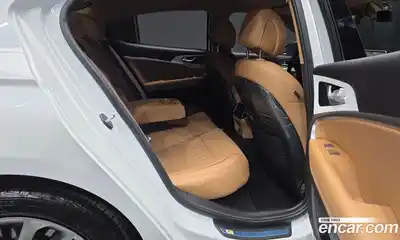 Genesis G70 2025 2.5 гидро в Москве № 1538866, миниатюра 12