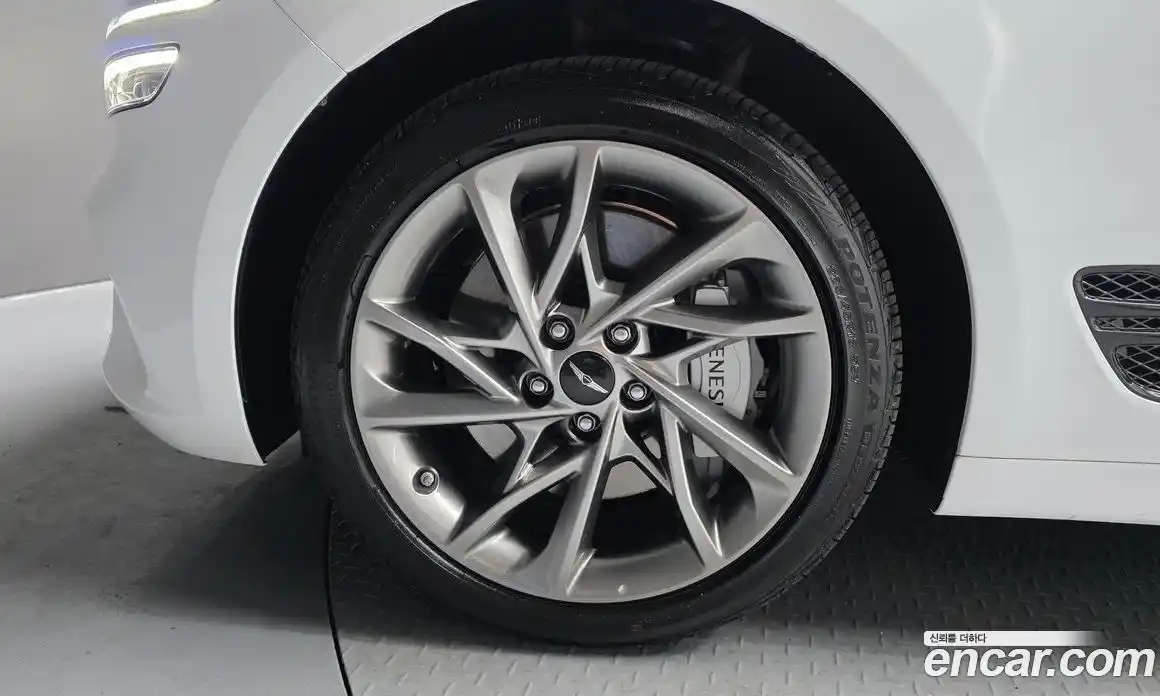 Genesis G70 2025 2.5 гидро в Москве № 1538866, фото 5