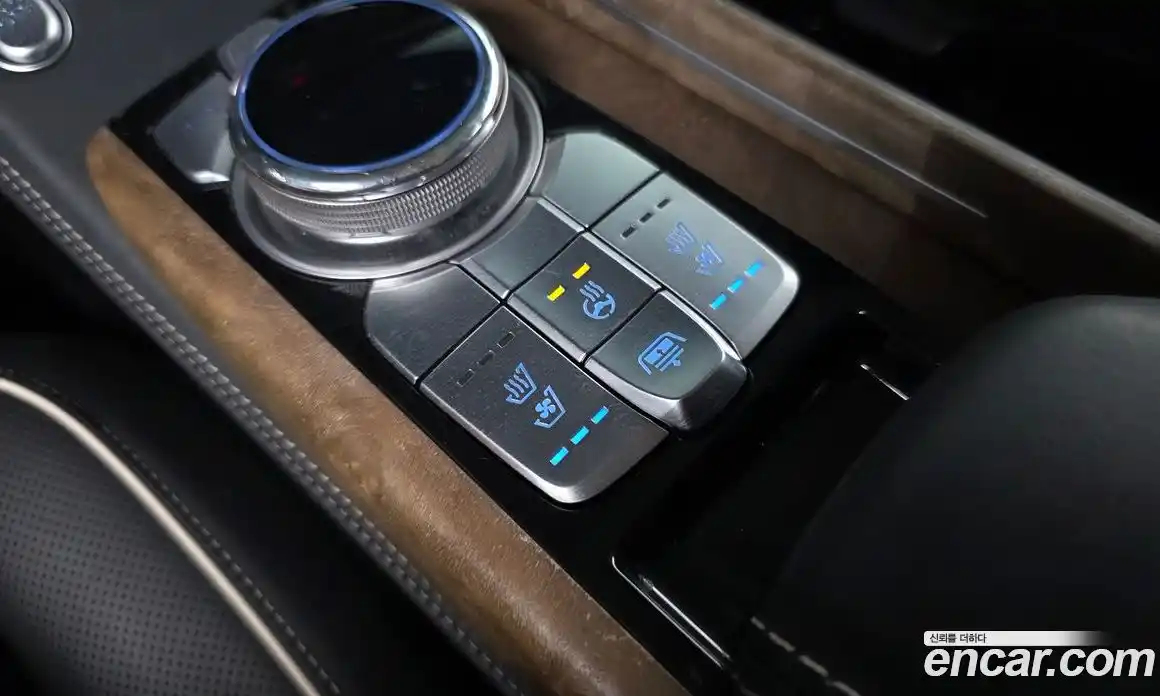 Genesis G90 2019 3.8 гидро в Москве № 1539178, фото 17