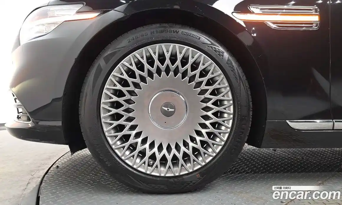 Genesis G90 2019 3.8 гидро в Москве № 1539178, фото 4