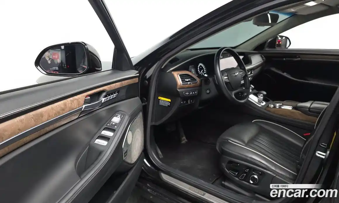 Genesis G90 2019 3.8 гидро в Москве № 1539178, фото 9