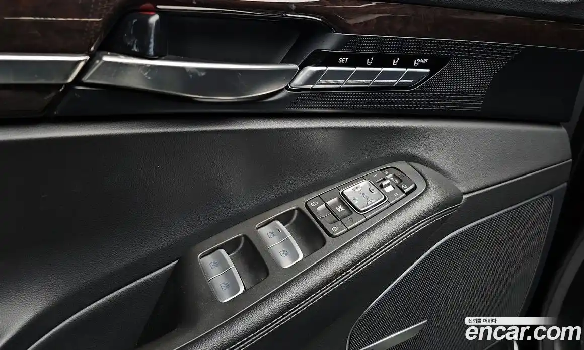 Genesis EQ900 2017 3.8 гидро в Москве № 1539233, фото 16