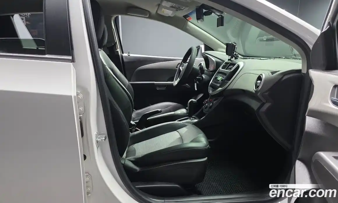 Chevrolet Aveo 2017 1.4 гидро в Москве № 1541200, фото 11