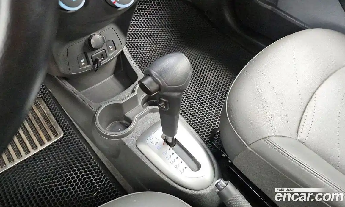 Chevrolet Spark 2014 1.0 гидро в Москве № 1542291, фото 9
