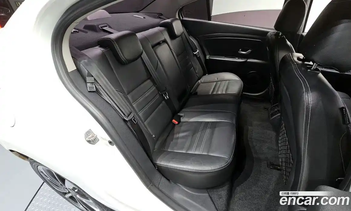 Renault SM3 2015 1.6 гидро в Москве № 1543128, фото 11