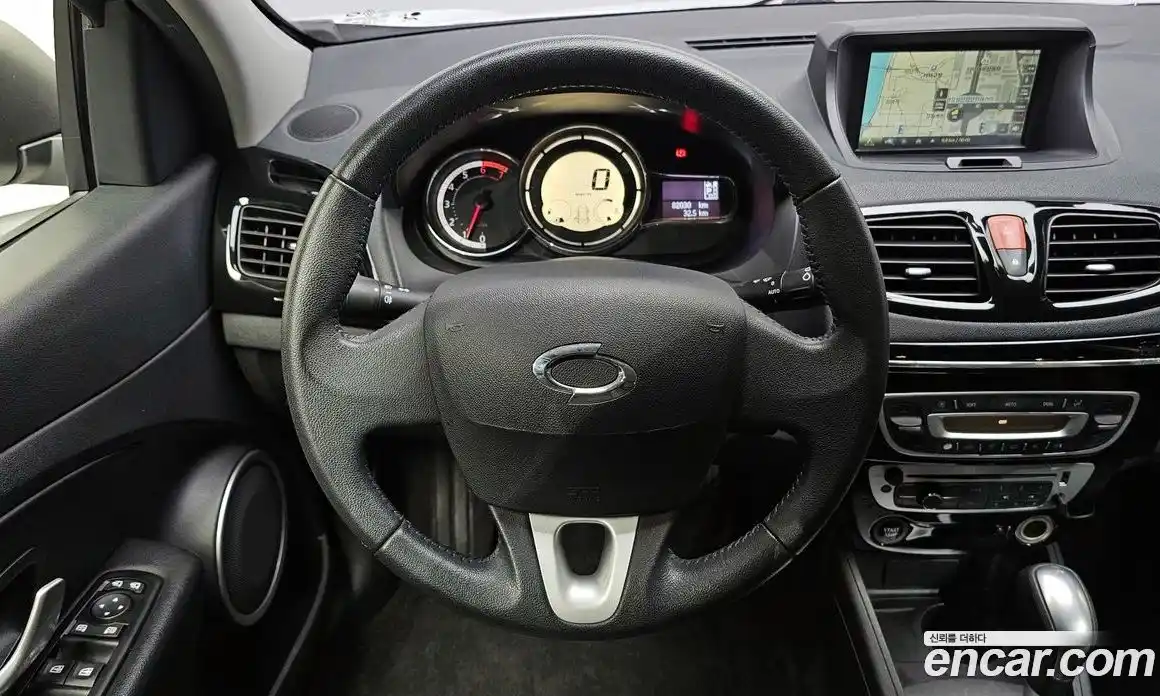 Renault SM3 2015 1.6 гидро в Москве № 1543128, фото 13