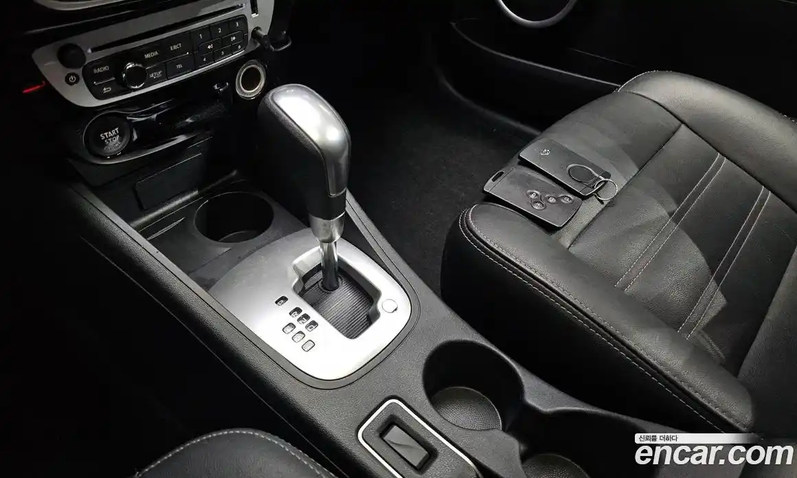 Renault SM3 2015 1.6 гидро в Москве № 1543128, фото 9
