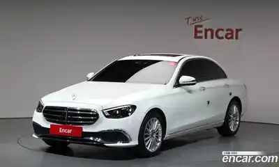 Mercedes-Benz E-Class, 2022
