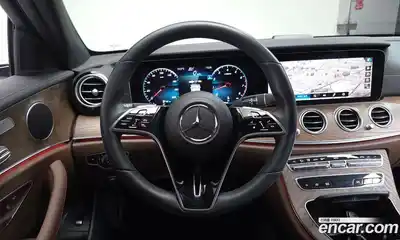Mercedes-Benz E-Class 2022 2.0 гидро в Москве № 1544860, миниатюра 12