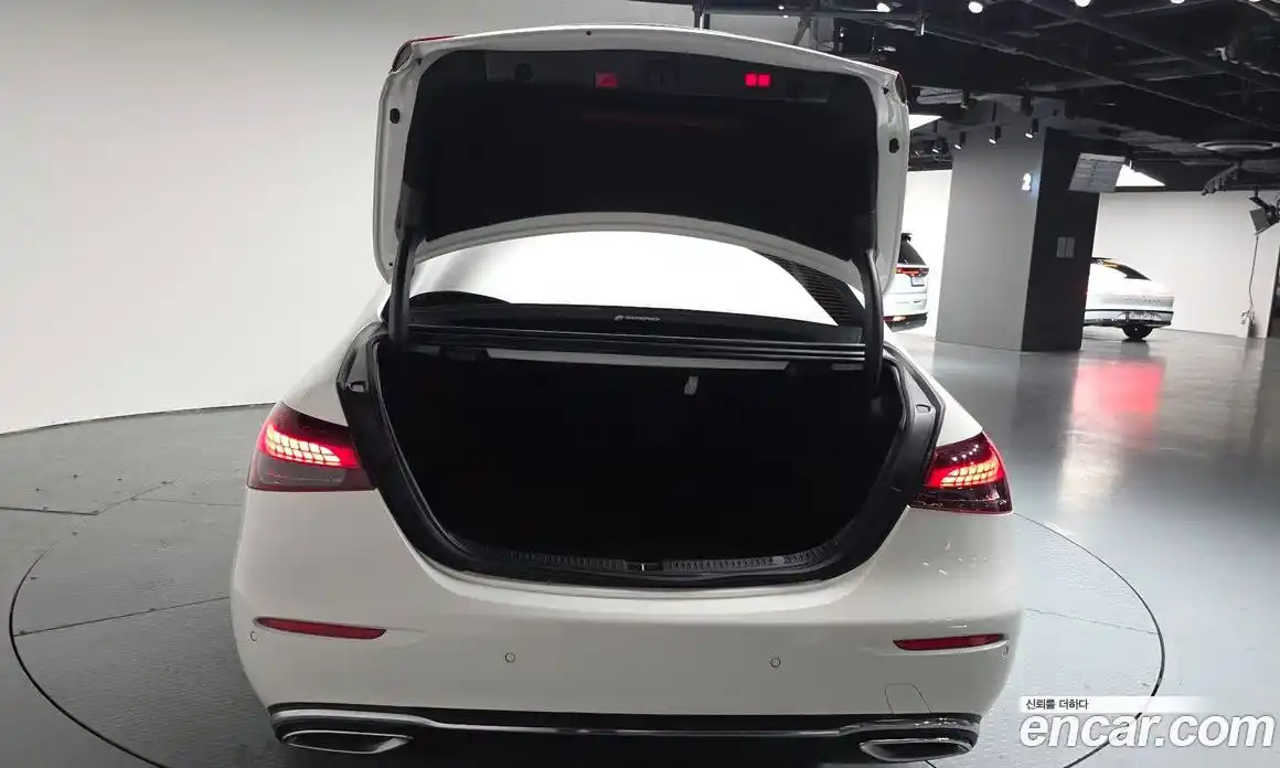 Mercedes-Benz E-Class 2022 2.0 гидро в Москве № 1544860, фото 20