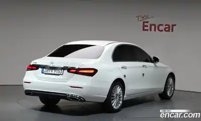 Mercedes-Benz E-Class 2022 2.0 гидро в Москве № 1544860, миниатюра 2