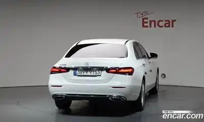 Mercedes-Benz E-Class 2022 2.0 гидро в Москве № 1544860, миниатюра 4
