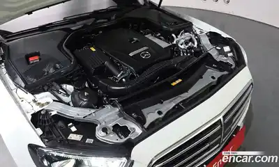 Mercedes-Benz E-Class 2022 2.0 гидро в Москве № 1544860, миниатюра 6