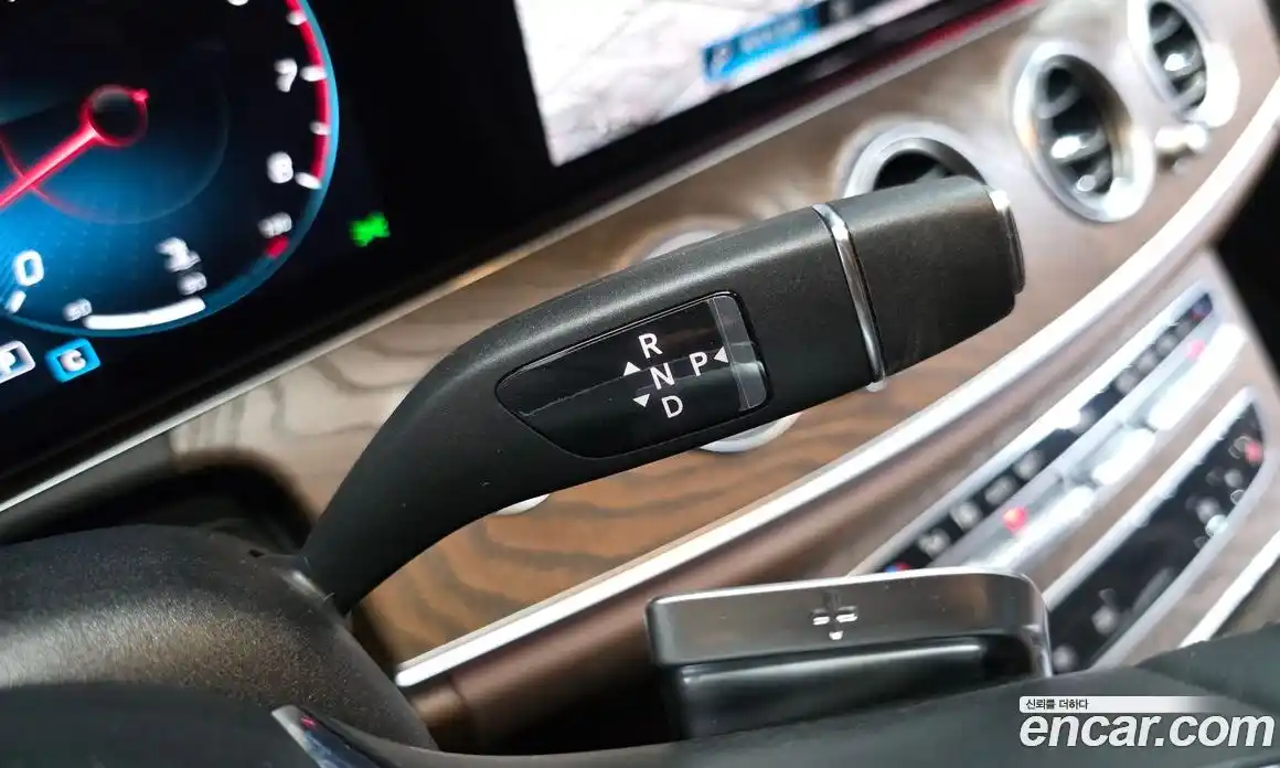 Mercedes-Benz E-Class 2022 2.0 гидро в Москве № 1544860, фото 9