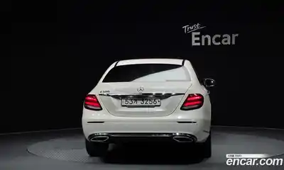 Mercedes-Benz E-Class 2018 2.0 гидро в Москве № 1545395, миниатюра 4