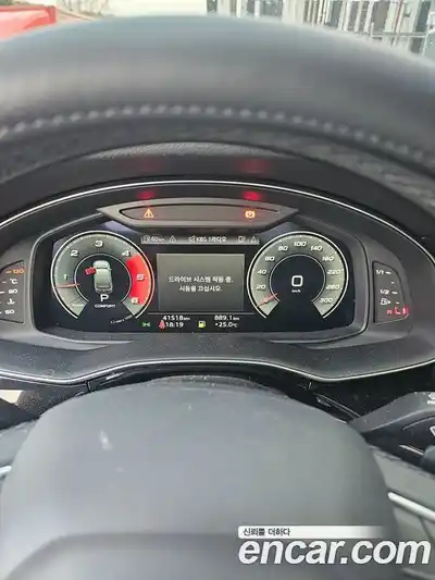Audi Q7 2021 3.0 гидро в Москве № 1546605, миниатюра 12