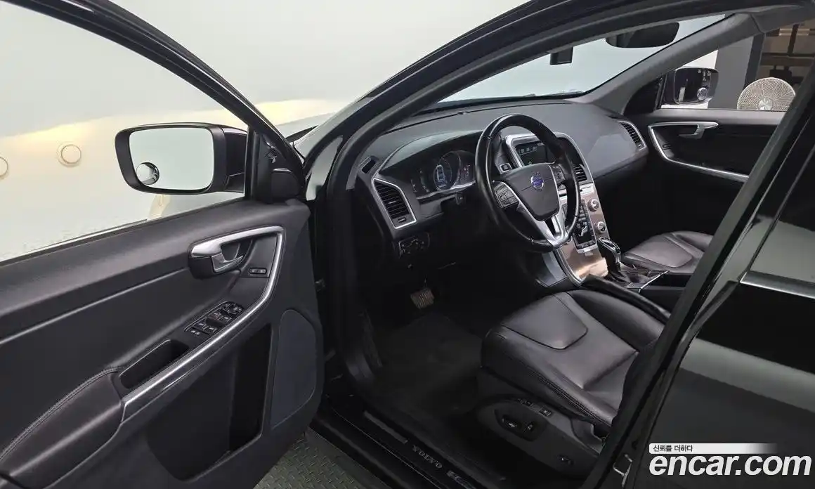 Volvo XC60 2016 2.0 гидро в Москве № 1546977, фото 11