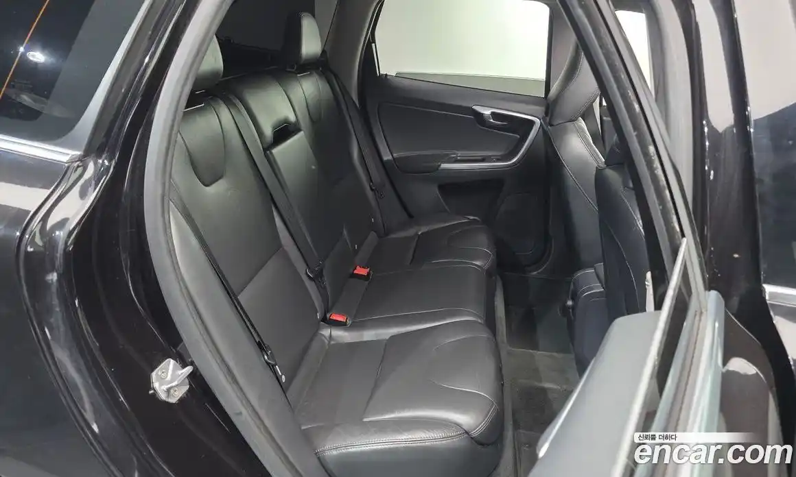 Volvo XC60 2016 2.0 гидро в Москве № 1546977, фото 12