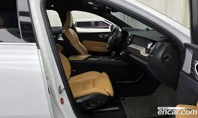 Volvo XC60 2018 2.0 гидро в Москве № 1546991, миниатюра 12
