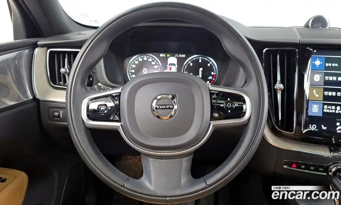 Volvo XC60 2018 2.0 гидро в Москве № 1546991, фото 13