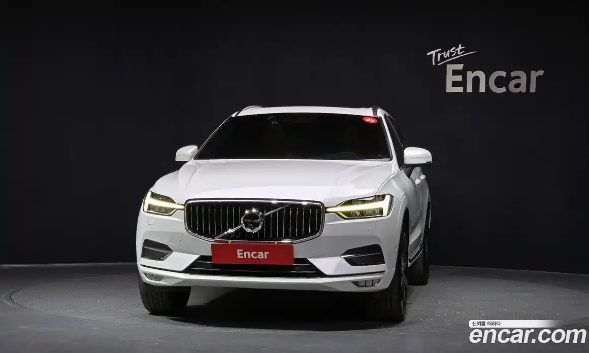 Volvo XC60 2018 2.0 гидро в Москве № 1546991, фото 3