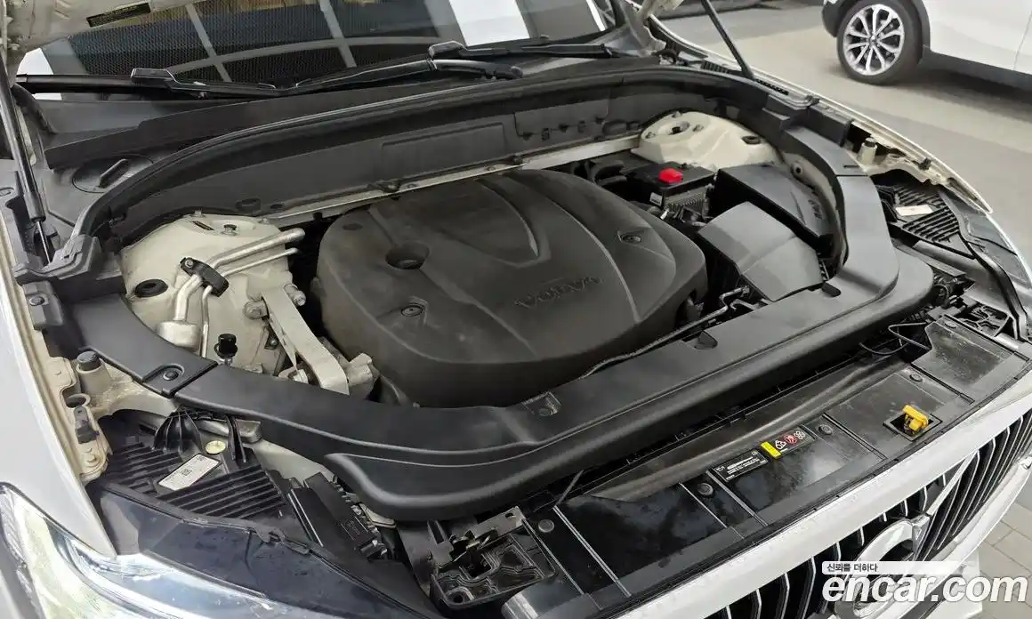 Volvo XC60 2018 2.0 гидро в Москве № 1546991, фото 6