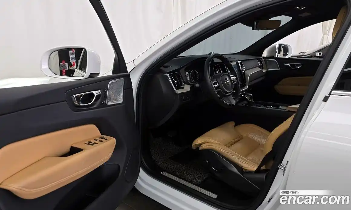 Volvo XC60 2018 2.0 гидро в Москве № 1546991, фото 10