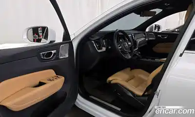 Volvo XC60 2018 2.0 гидро в Москве № 1546991, миниатюра 10