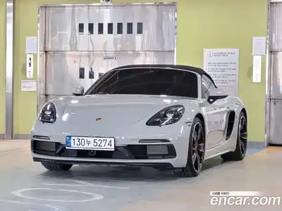 Porsche 718, 2022