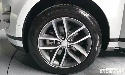 Land Rover Range-Rover Evoque 2025 2.0 гидро в Москве № 1547469, миниатюра 5