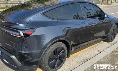 Tesla Model Y 2025 2.0 гидро в Москве № 1548728, миниатюра 3