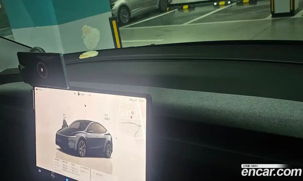 Tesla Model Y 2025 2.0 гидро в Москве № 1548728, фото 4