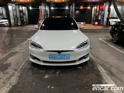 Tesla Model S, 2018
