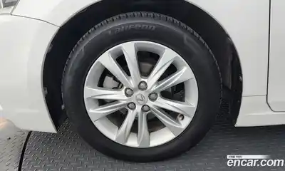 Lexus CT200h 2017 1.8 гидро в Москве № 1548888, миниатюра 5