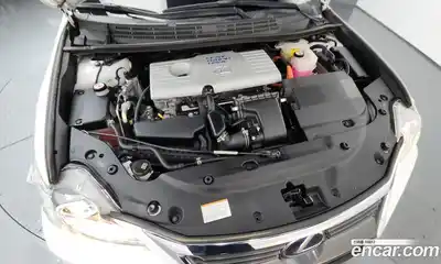 Lexus CT200h 2017 1.8 гидро в Москве № 1548888, миниатюра 6