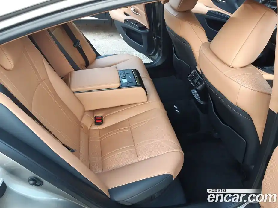 Lexus ES 2021 2.5 гидро в Москве № 1548958, фото 13