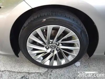 Lexus ES 2021 2.5 гидро в Москве № 1548958, миниатюра 5