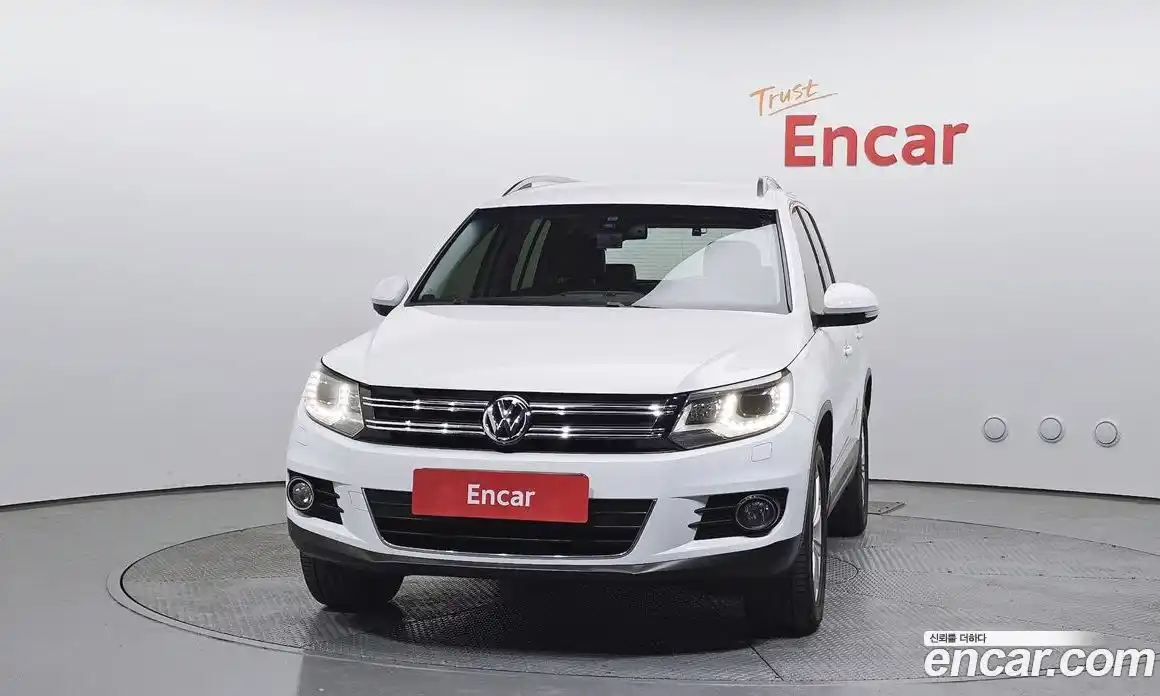 Volkswagen Tiguan 2015 2.0 гидро в Москве № 1549355, фото 3