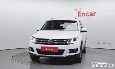 Volkswagen Tiguan 2015 2.0 гидро в Москве № 1549355, миниатюра 3