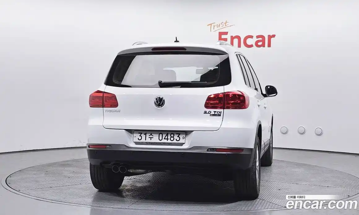 Volkswagen Tiguan 2015 2.0 гидро в Москве № 1549355, фото 4