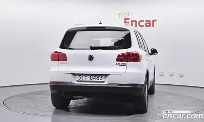 Volkswagen Tiguan 2015 2.0 гидро в Москве № 1549355, миниатюра 4