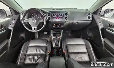 Volkswagen Tiguan 2015 2.0 гидро в Москве № 1549355, миниатюра 7