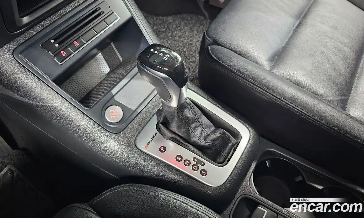 Volkswagen Tiguan 2015 2.0 гидро в Москве № 1549355, фото 9