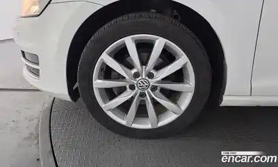 Volkswagen Golf 2015 1.6 гидро в Москве № 1549429, миниатюра 5