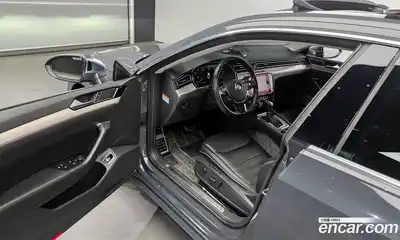 Volkswagen Arteon 2019 2.0 гидро в Москве № 1549431, миниатюра 10