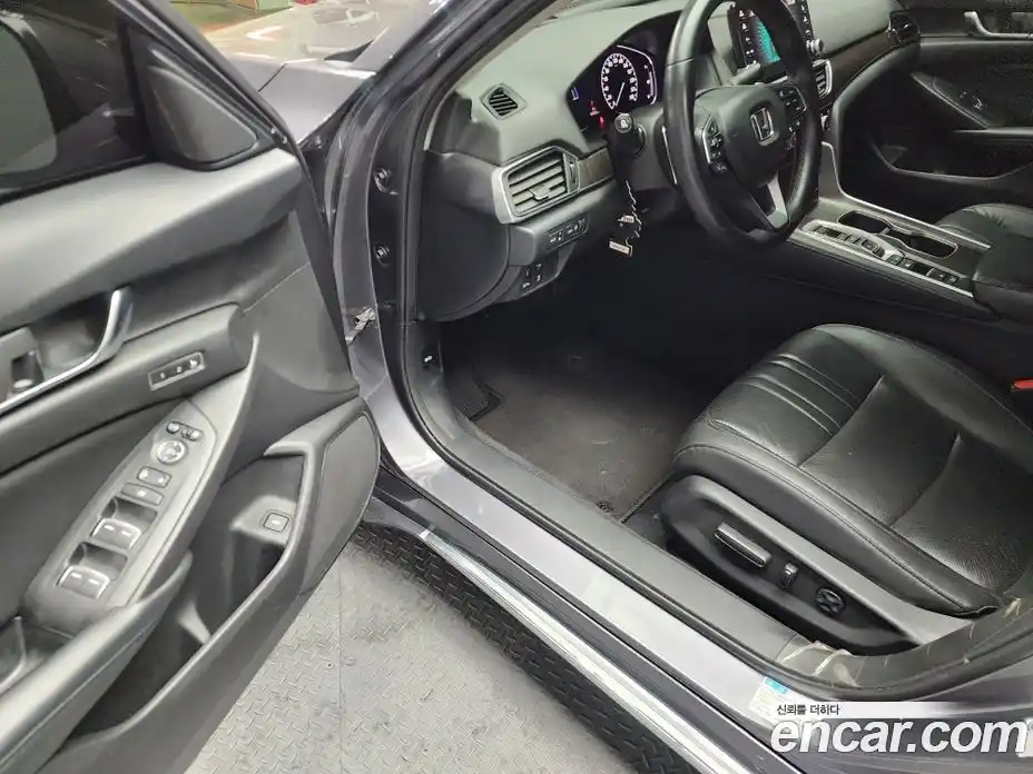 Honda Accord 2018 2.0 гидро в Москве № 1550338, фото 7