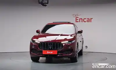 Maserati Levante 2018 3.0 гидро в Москве № 1550875, миниатюра 2