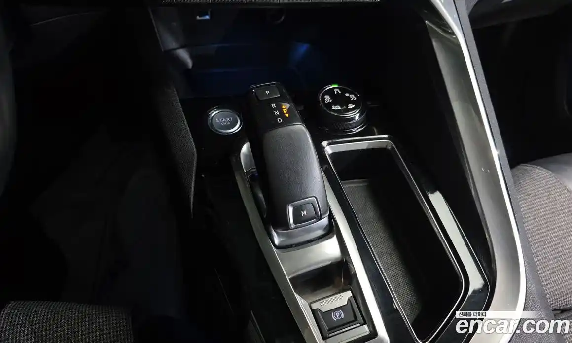 Peugeot 5008 2018 1.6 гидро в Москве № 1551141, фото 9