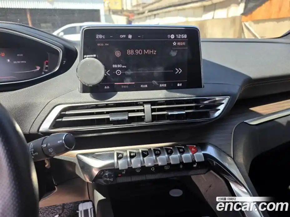 Peugeot 3008 2024 1.2 гидро в Москве № 1551210, фото 16