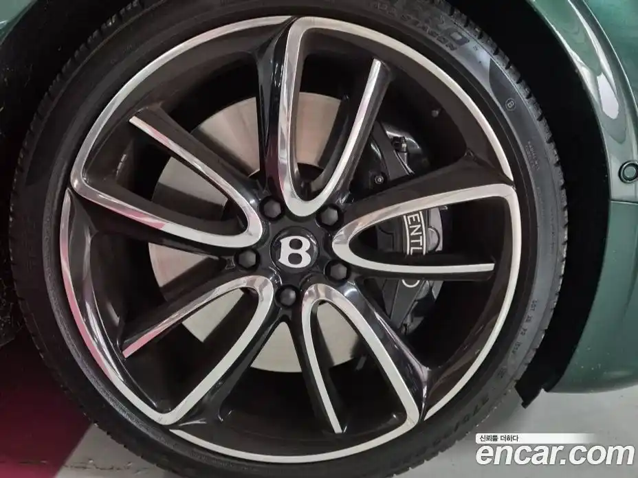 Bentley Continental 2022 4.0 гидро в Москве № 1551470, фото 5